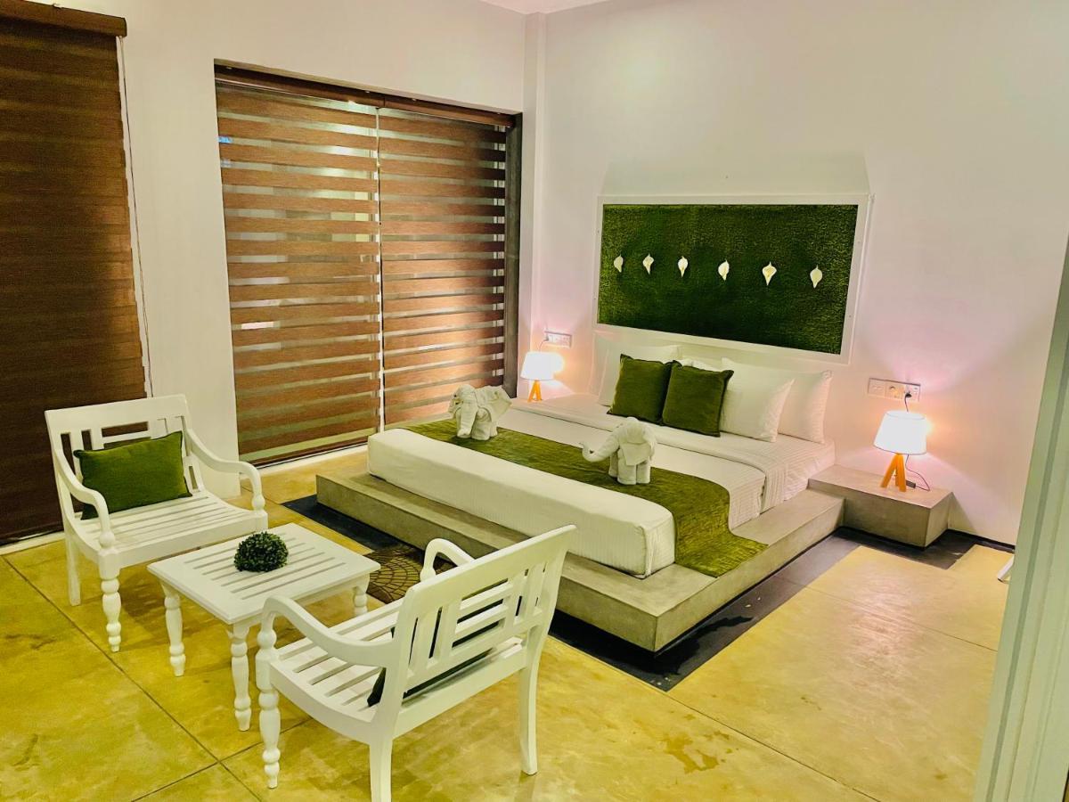 8 Plus Motels Negombo Dış mekan fotoğraf