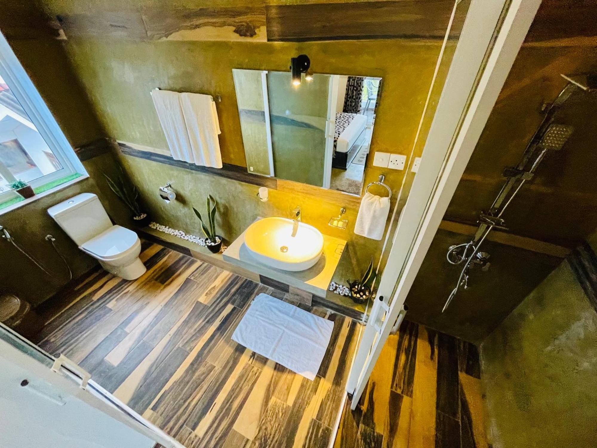 8 Plus Motels Negombo Dış mekan fotoğraf