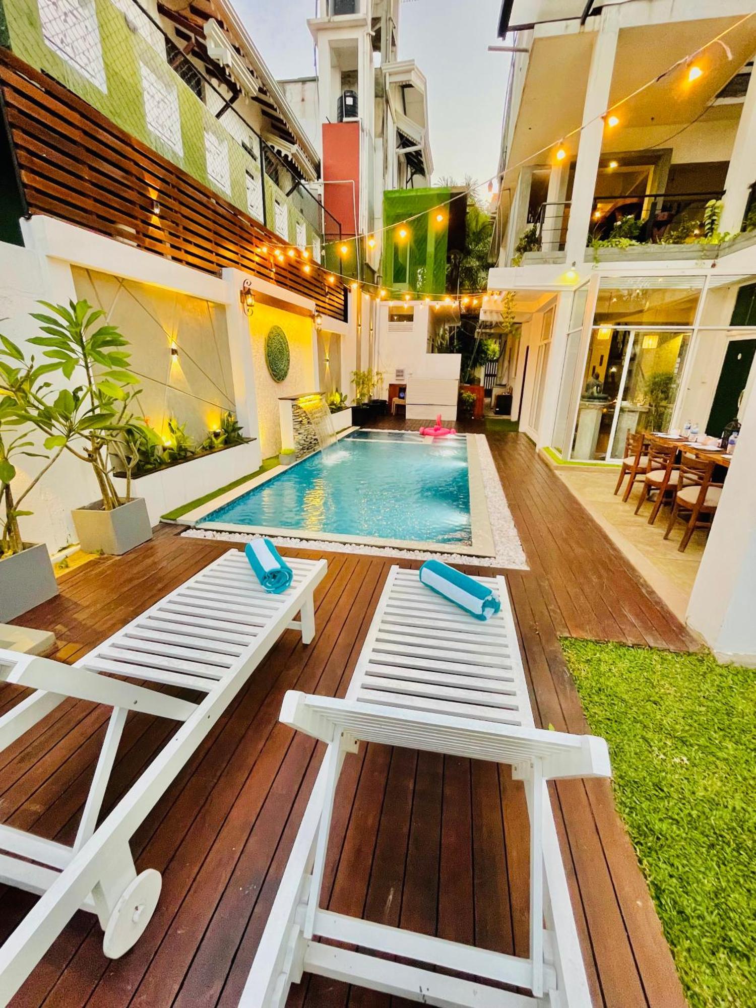 8 Plus Motels Negombo Dış mekan fotoğraf