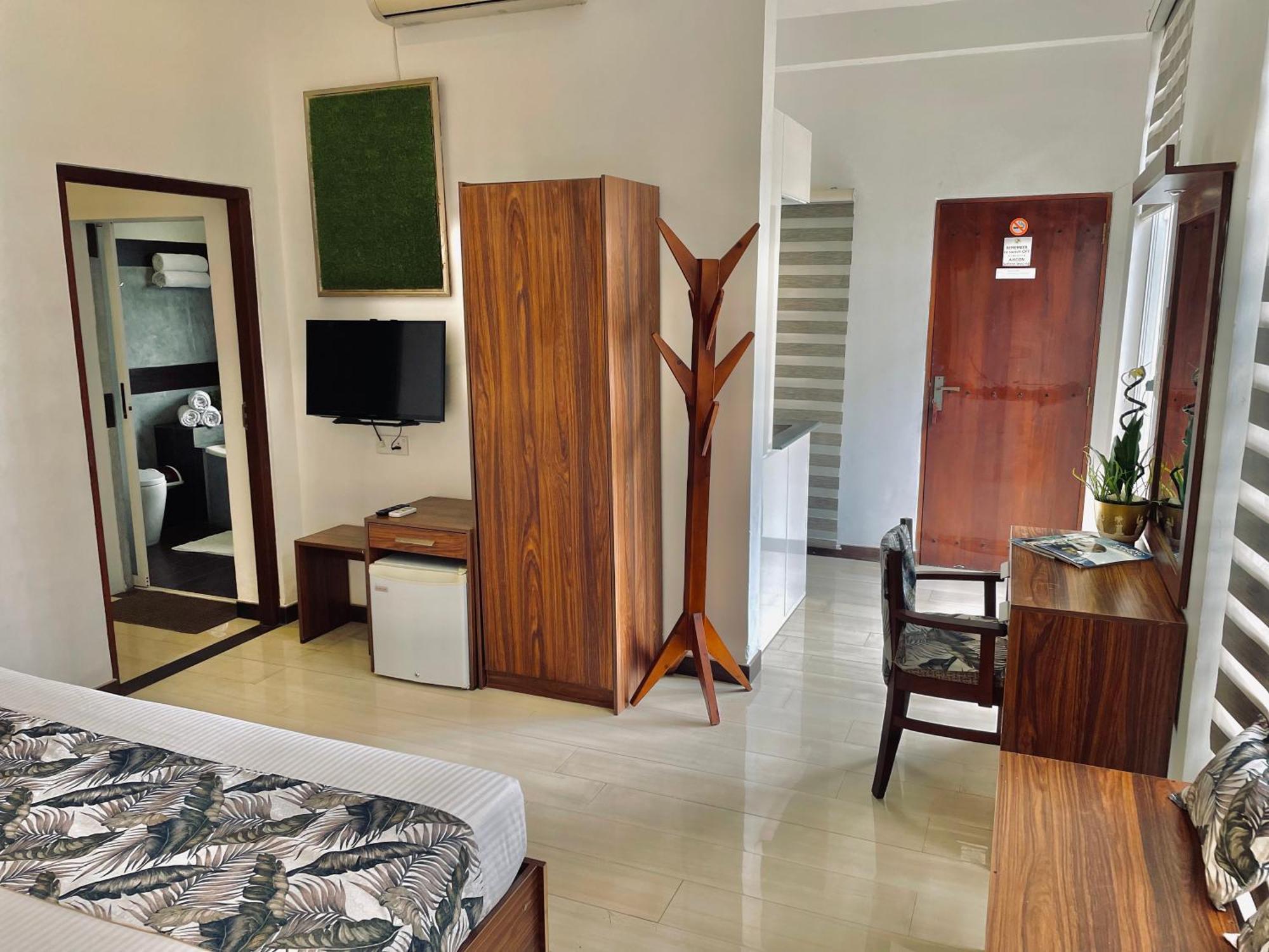 8 Plus Motels Negombo Dış mekan fotoğraf