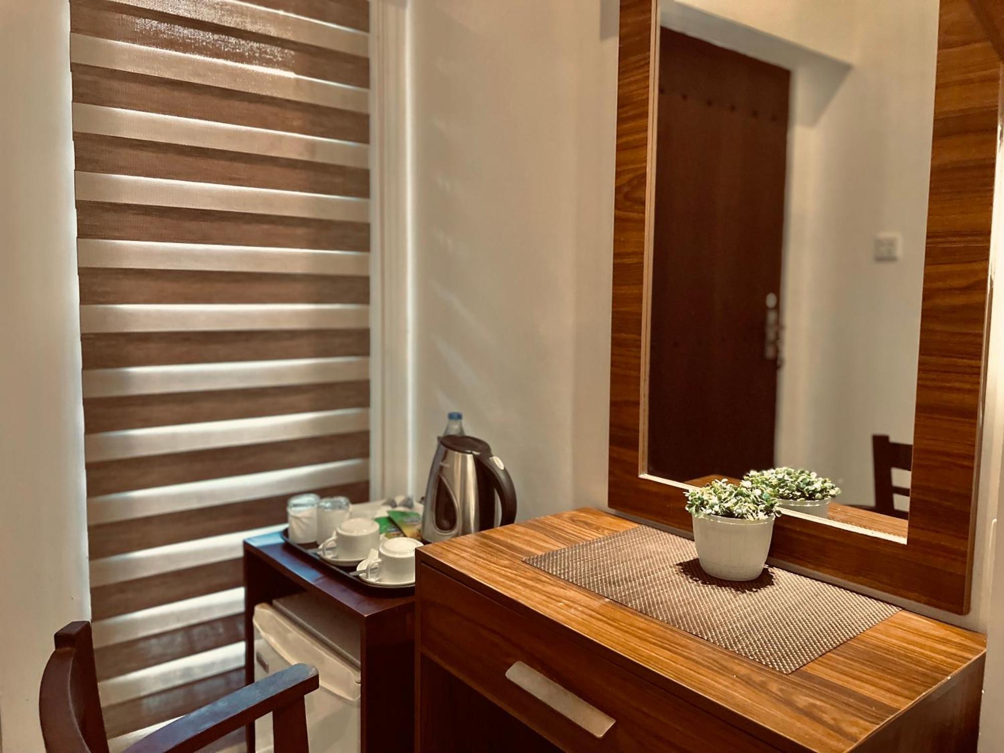 8 Plus Motels Negombo Dış mekan fotoğraf