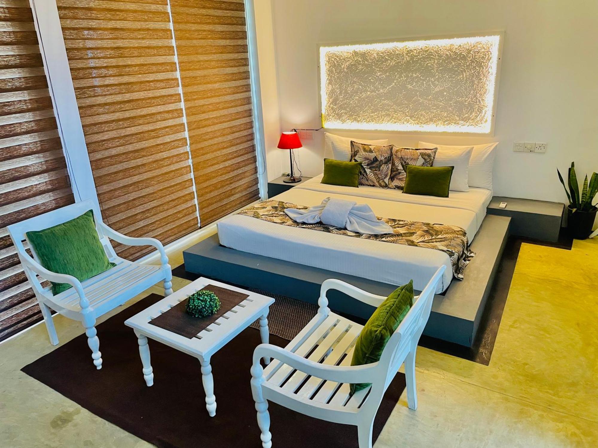 8 Plus Motels Negombo Dış mekan fotoğraf