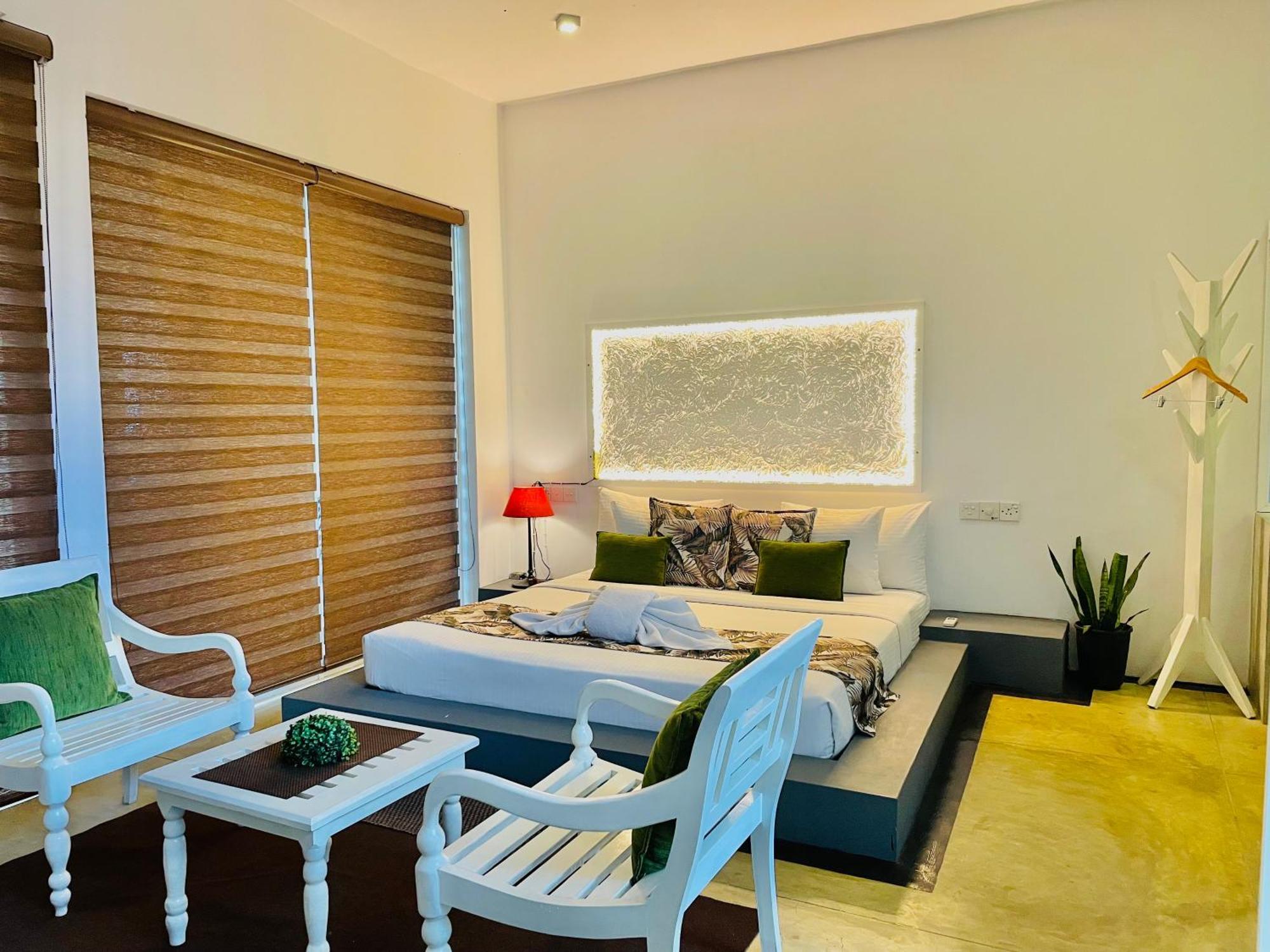 8 Plus Motels Negombo Dış mekan fotoğraf